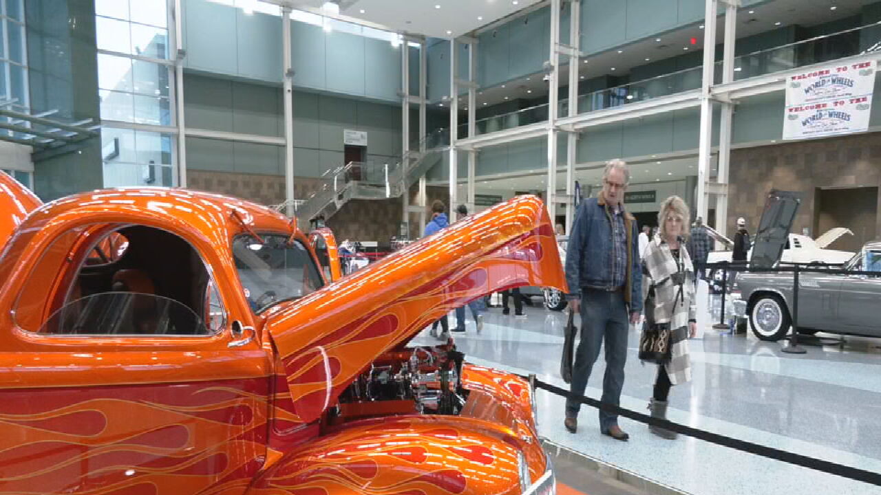 WORLD OF WHEELS CUSTOM CAR SHOW